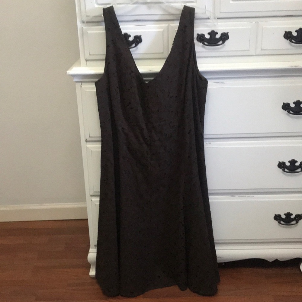 Brown sweet heart neckline dress